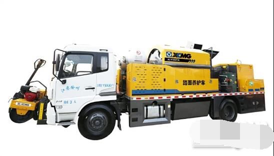 XLY100TA路面養(yǎng)護(hù)車